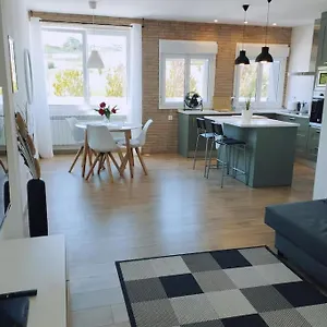 https://apt-precioso-apartamento-en-junto-al-centro.biarritzhotels.info