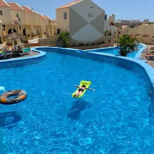 https://mareverde-faabe-playa.adeje-hotels.com